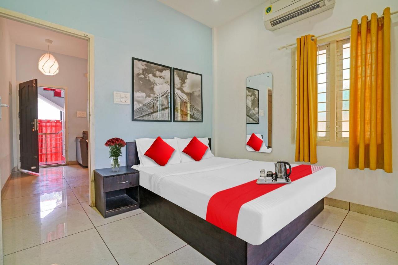 Oyo Thykoodam Sleep Inn Kochi Екстериор снимка