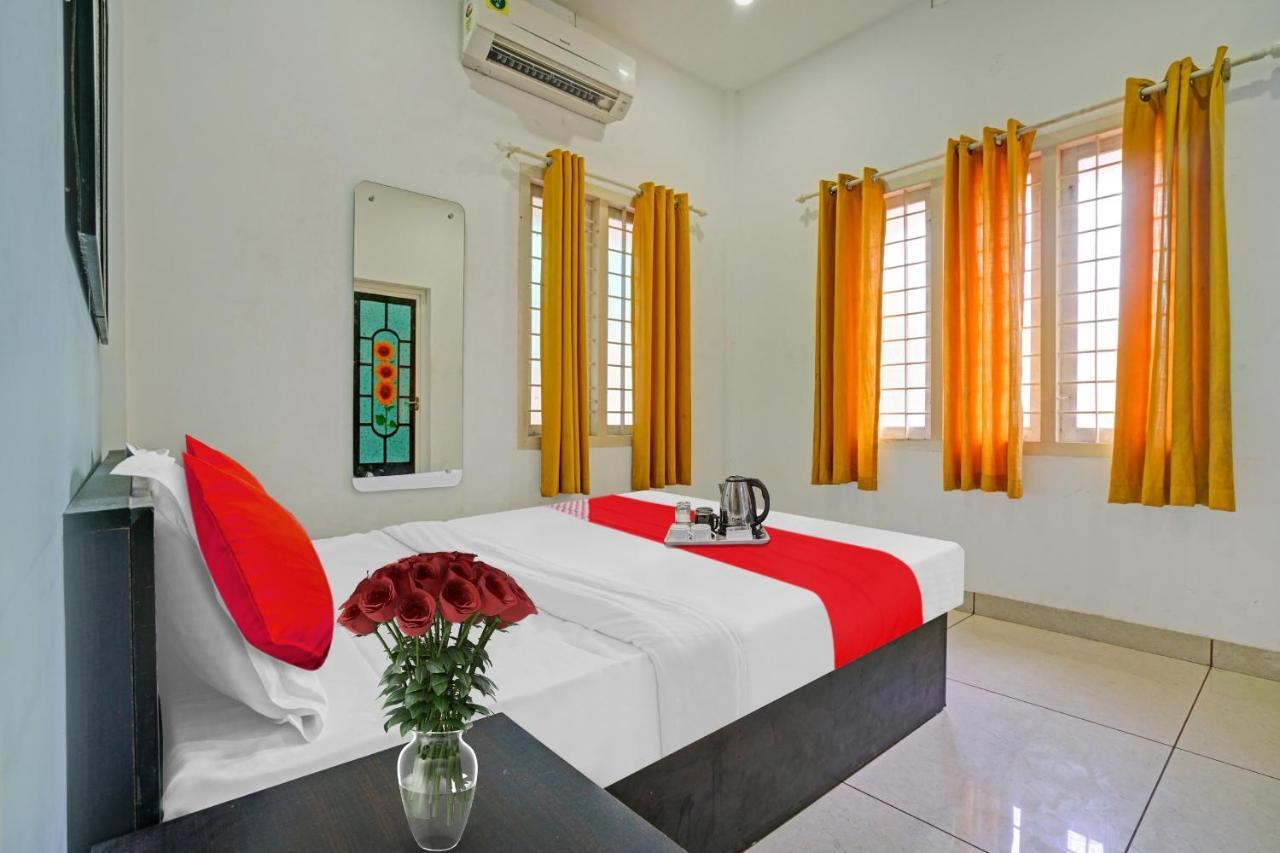 Oyo Thykoodam Sleep Inn Kochi Екстериор снимка